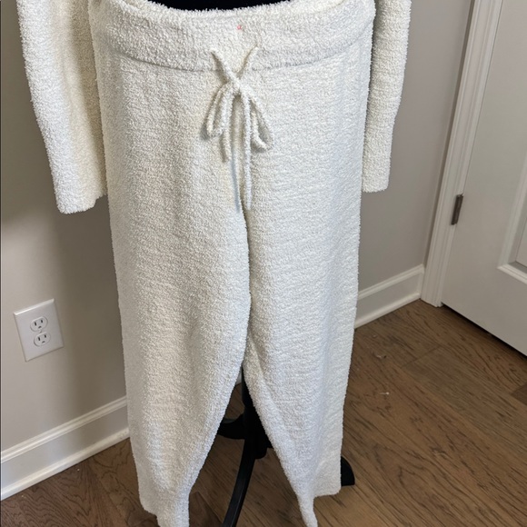 Cozy Anthropologie Off White Knit Lounge Set - Picture 3 of 4